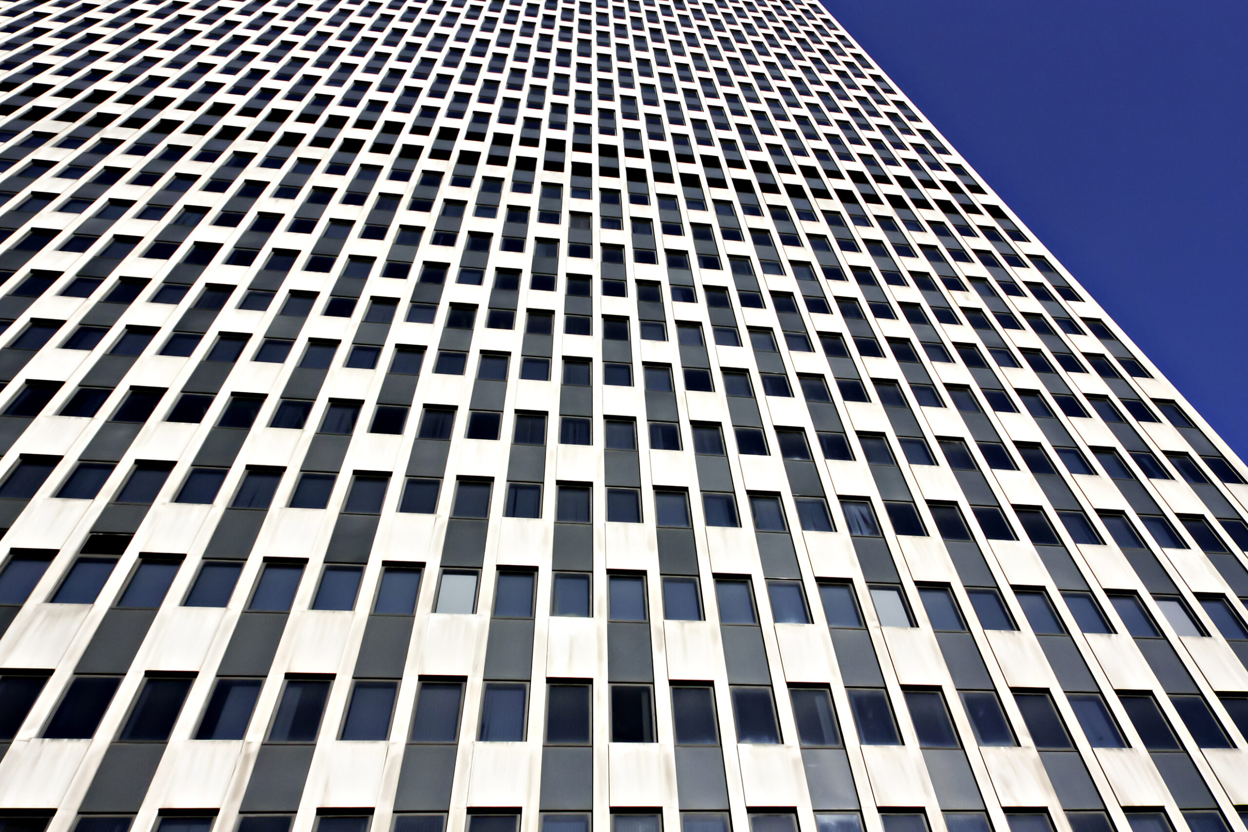 Exterior view of a federal government building associated with immigration court proceedings.